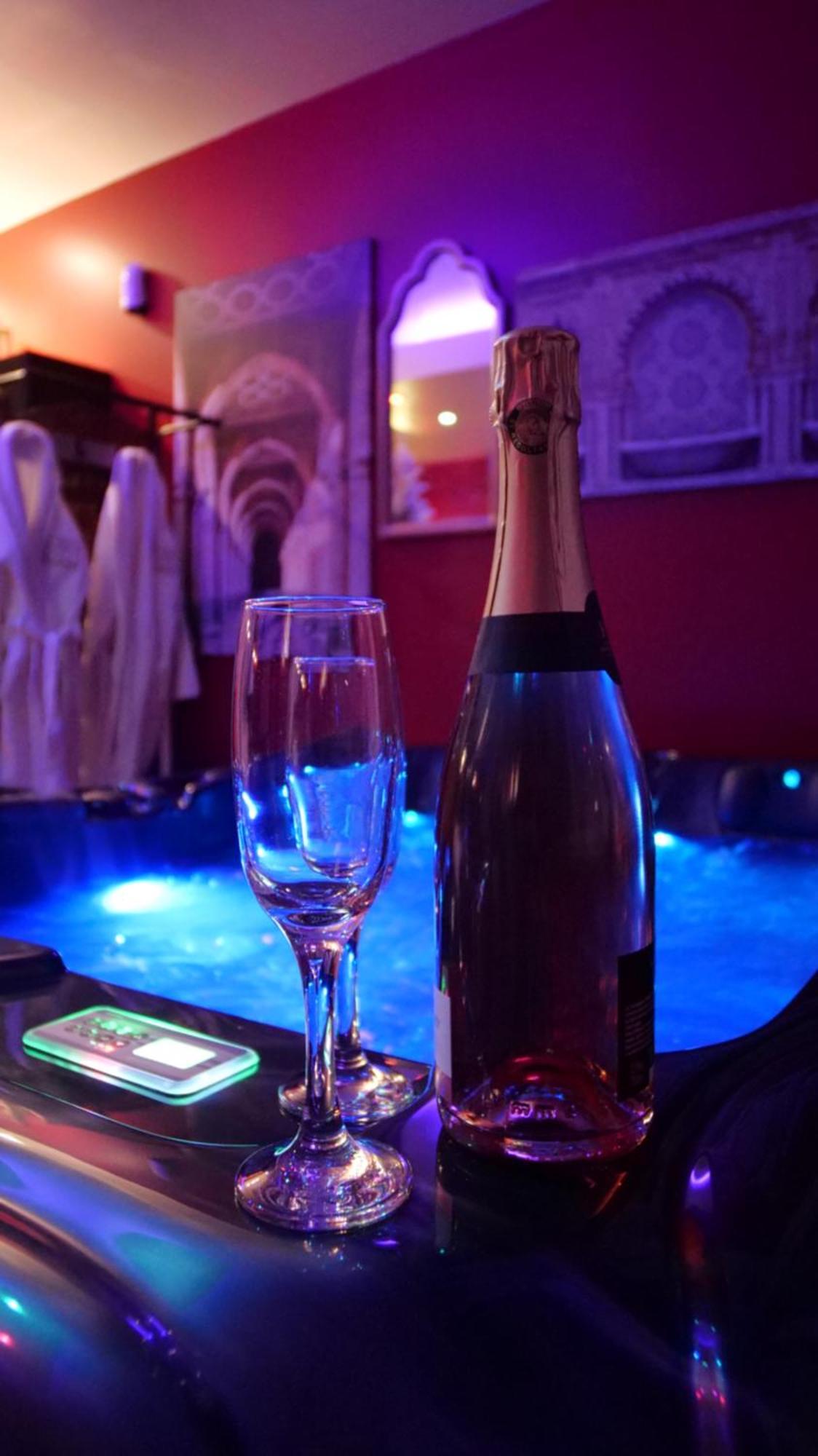 Spa Le Rubis D'Orient Calais Bagian luar foto